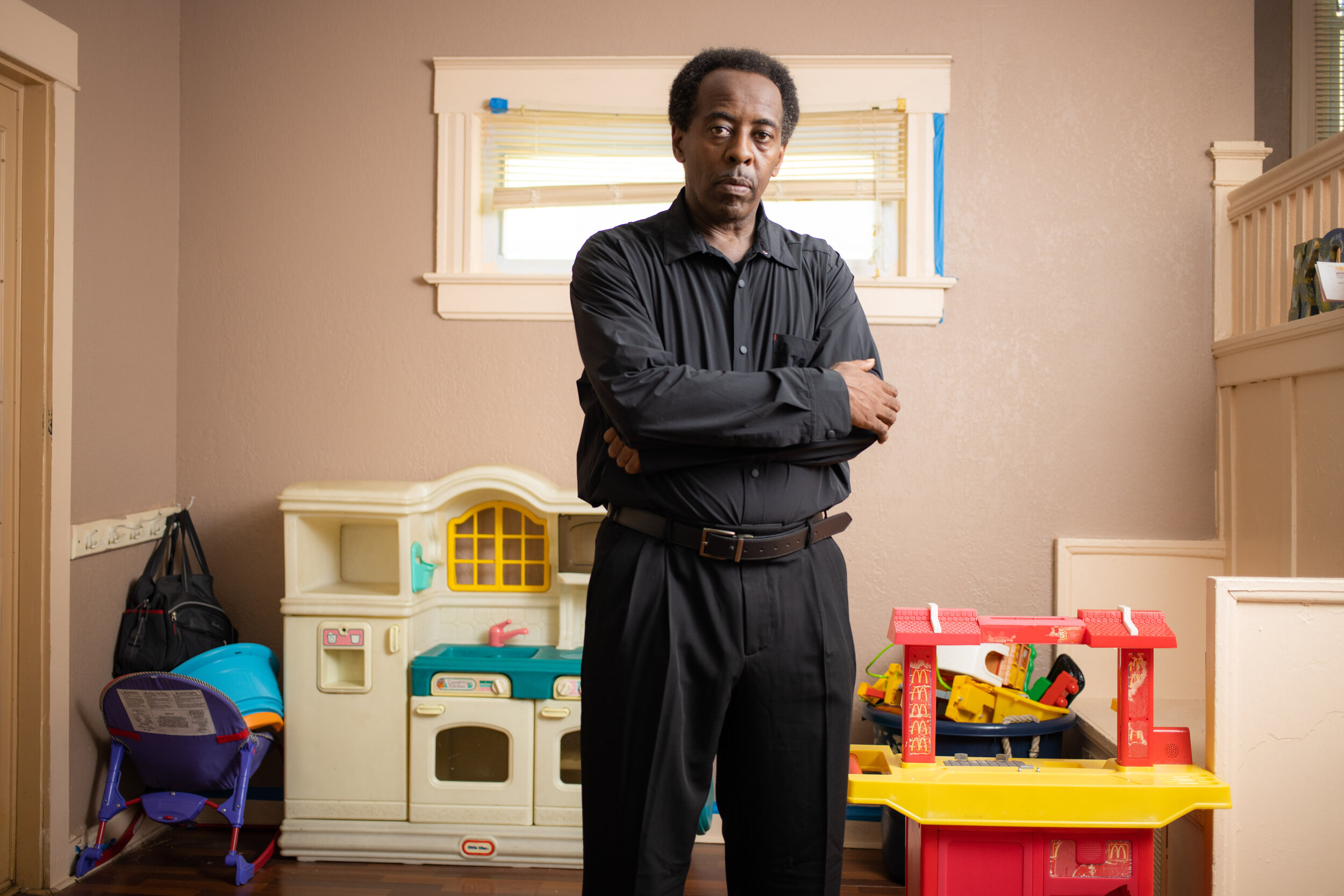 When stay-at-home orders in the spring led businesses to shut down and left many people out of work, Lamar Mickens and his wife, who run an in-home child care center in midtown Kansas City, suddenly found themselves without any business.⁠ (Zach Bauman/The Beacon)