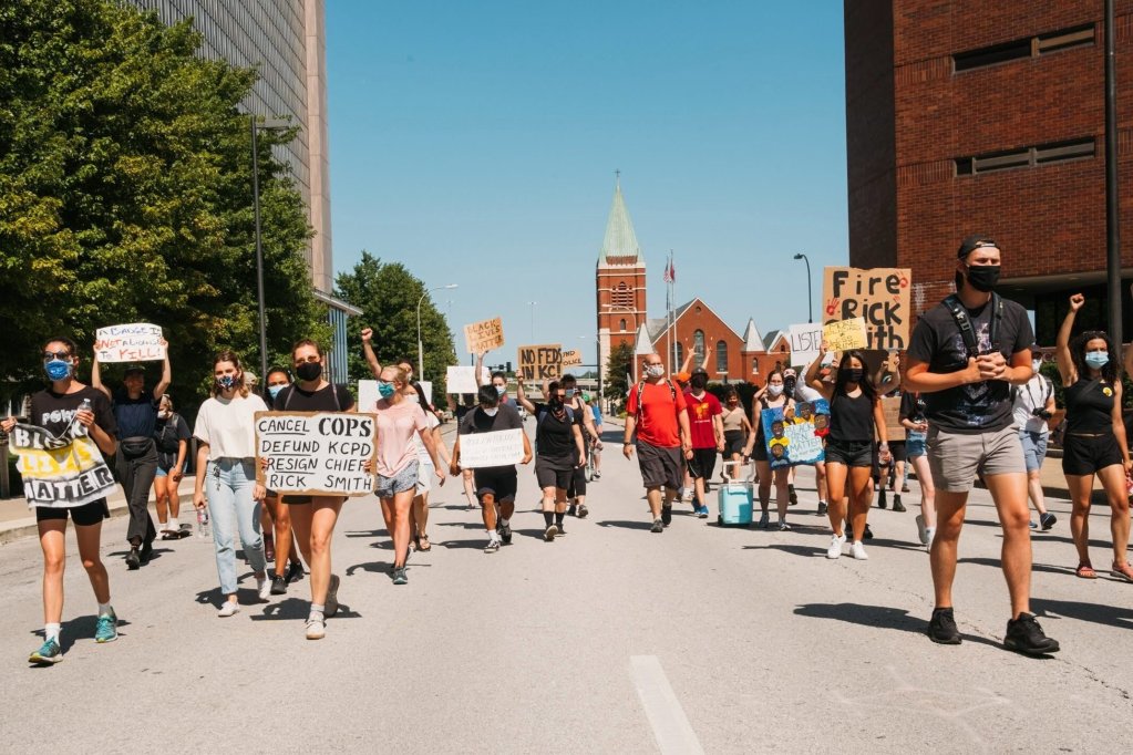Protesters march in downtown Kansas City, Mo., on July 10, 2020, following the announcement that federal law enforcement officers will be coming to Kansas City as part of a new initiative by the federal Department of Justice to address violent crime. Chase Castor/The Beacon
