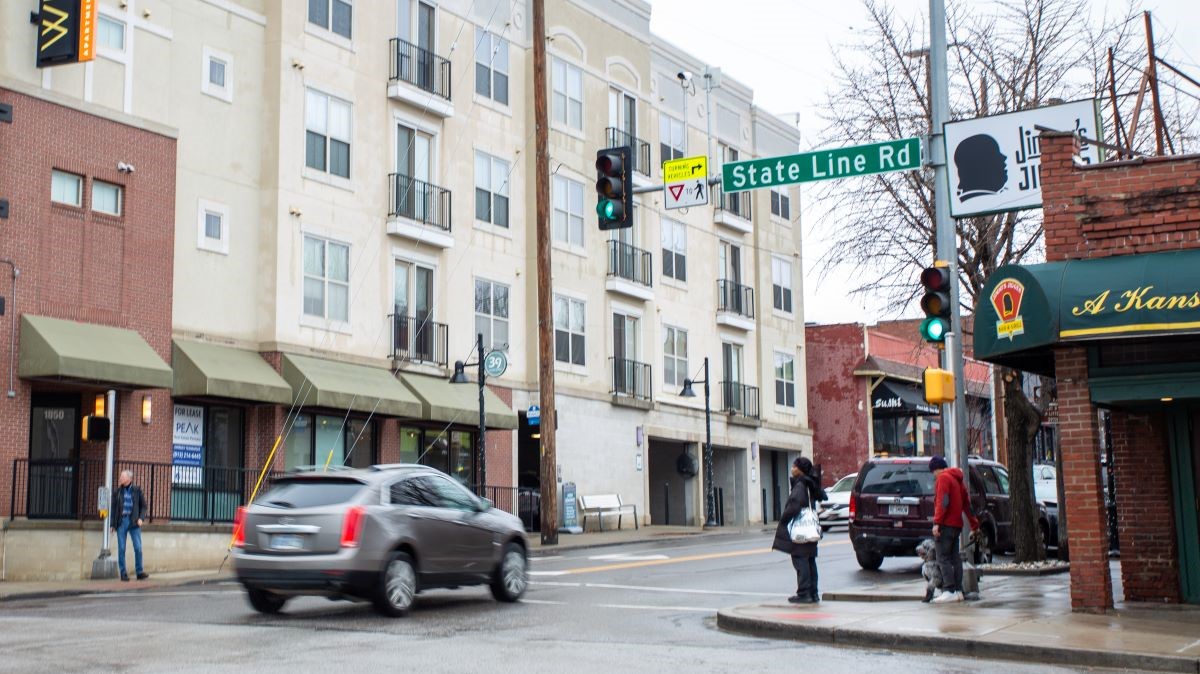 The intersection of State Line Road and 39th Street on the border between Kansas and Missouri.