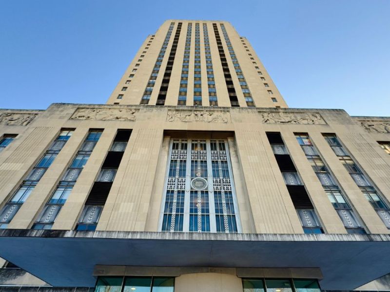 City Plan Commission extends plaza rezoning debate, approves expanded dispensary hours