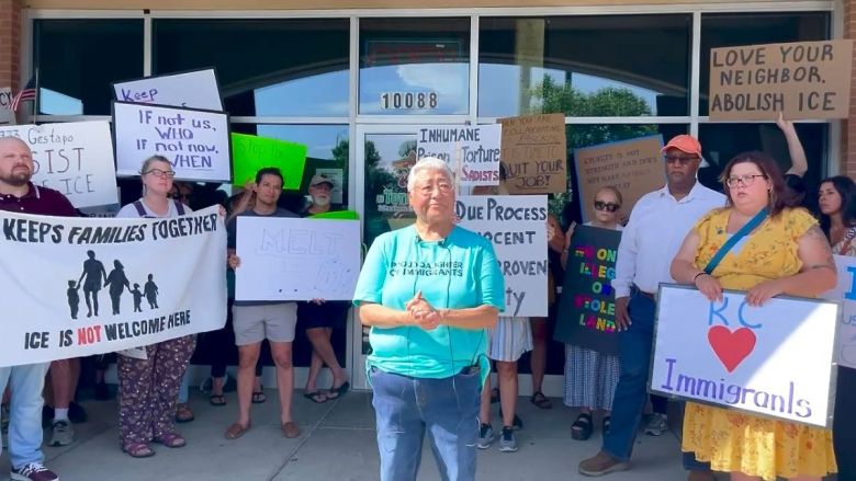 Kansas state Rep. Susan Ruiz, a Democrat, addressed a crowd that gathered outside the Lenexa El Toro Loco Mexican Bar and Grill on July 30 after some of the employees were arrested earlier in the day by agents with Homeland Security.