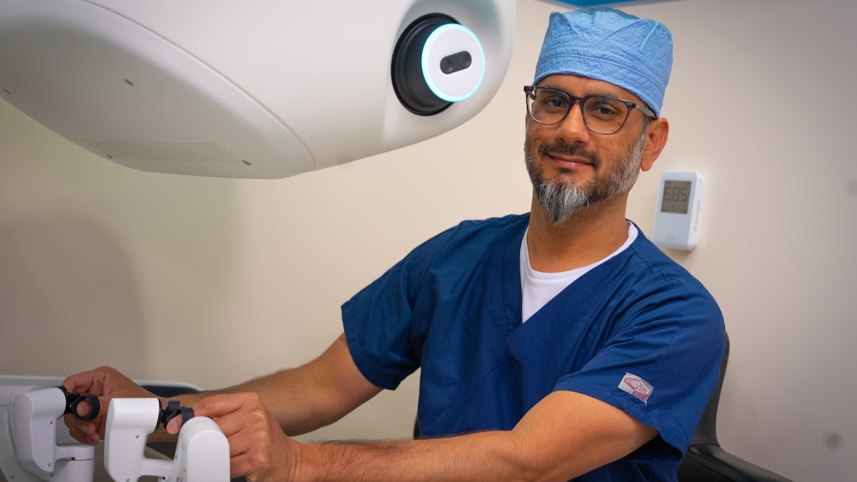 Dr. Moben Mirza, a urologic oncologist at the University of Kansas Health System.