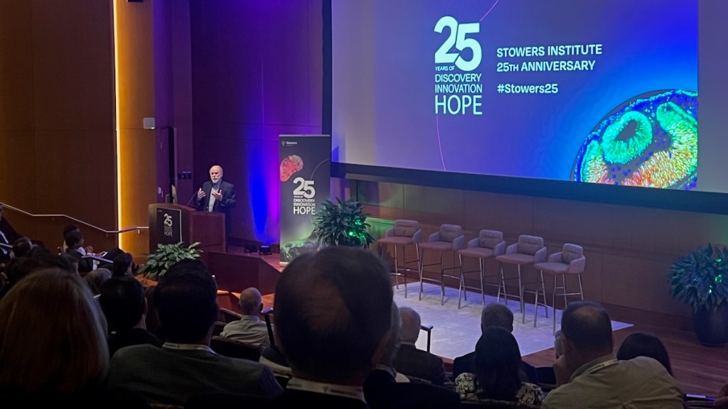 Robb Krumlauf, the institute's first scientific director, speaking at the Stower Institute on Nov. 14.