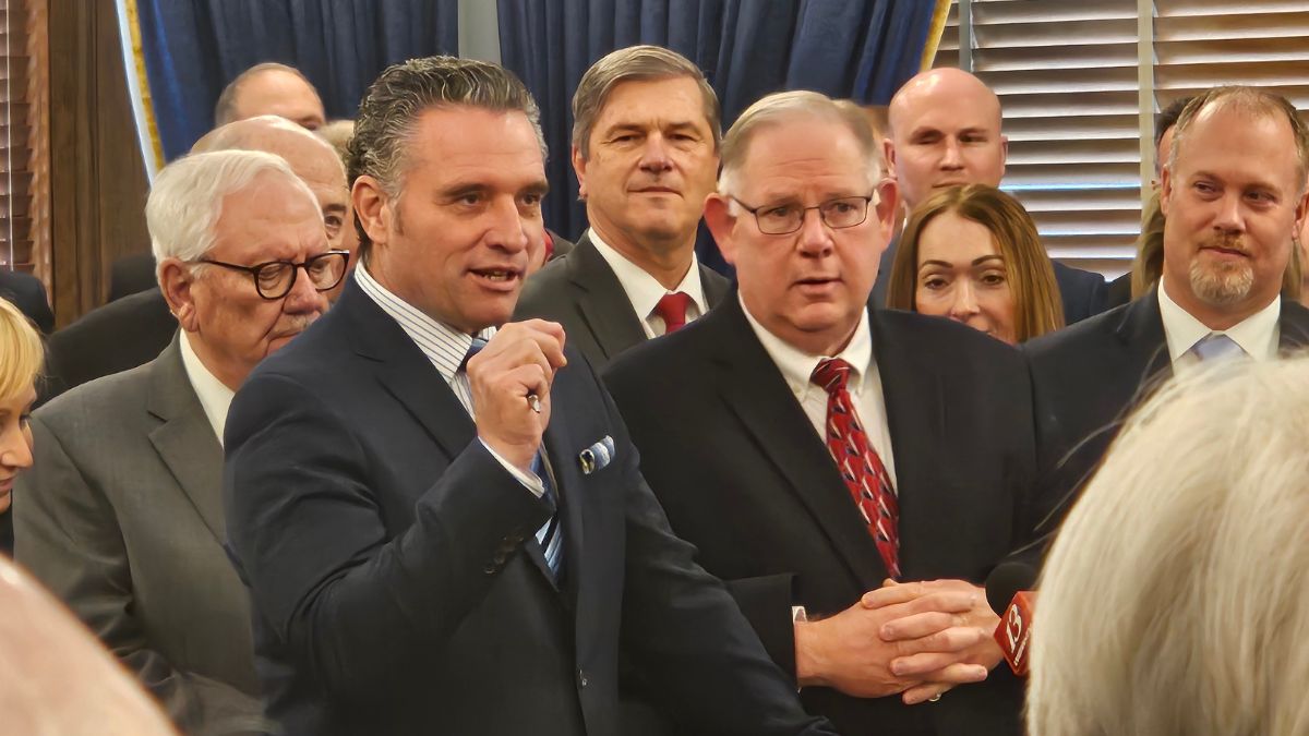 Kansas Republicans override governor’s veto of transgender bathroom ban