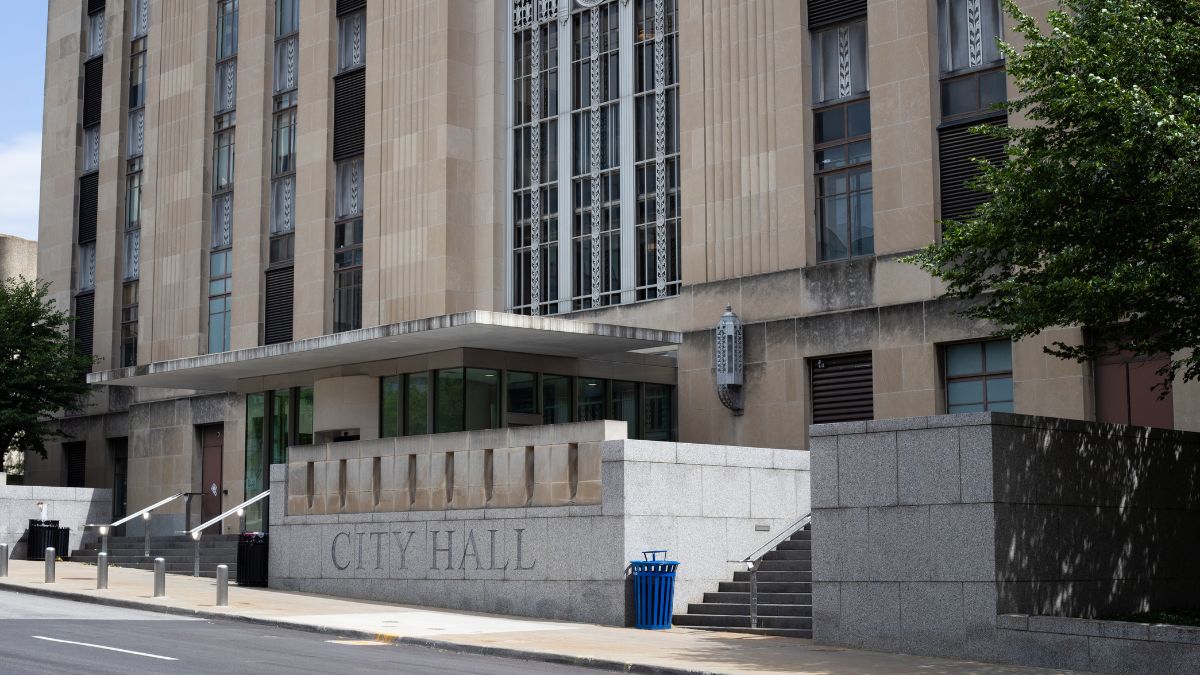 Street-level view of Kansas City Hall