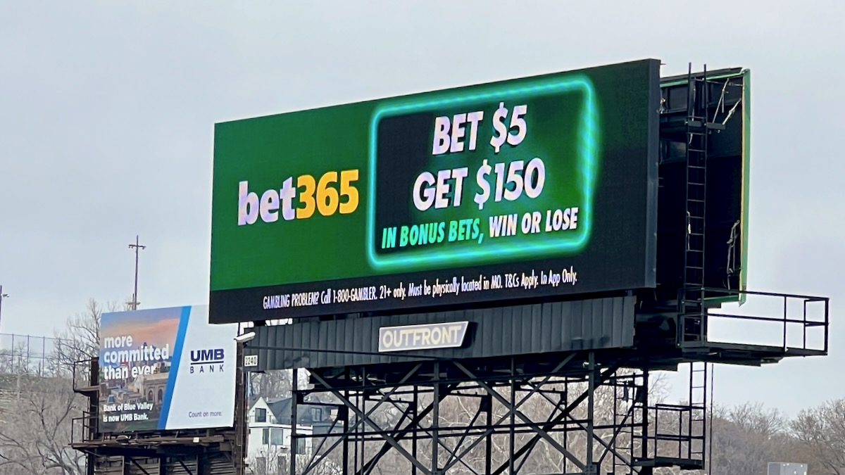 Sports betting protections in Missouri and Kansas get failing grades