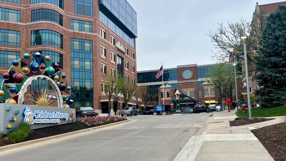 Children's Mercy Hospital exterior off Gillham Road near downtown Kansas City.