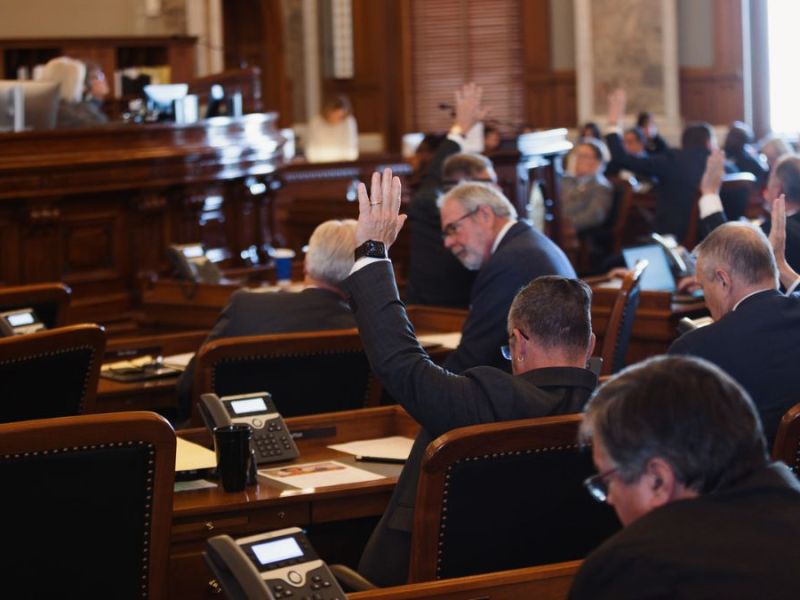 Kansas Republicans overrode dozens of Gov. Laura Kelly’s vetoes. Here’s what passed