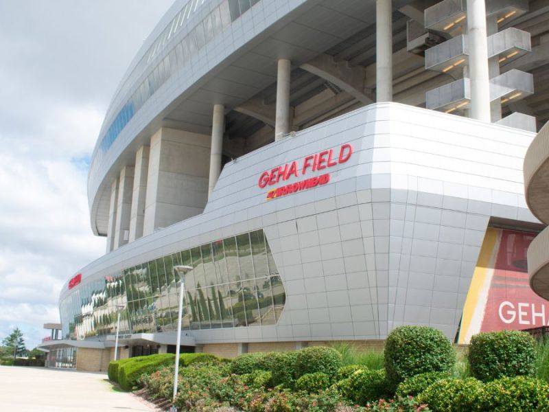 Wyandotte County leaders at odds with Kansas lawmaker over Chiefs stadium decisions